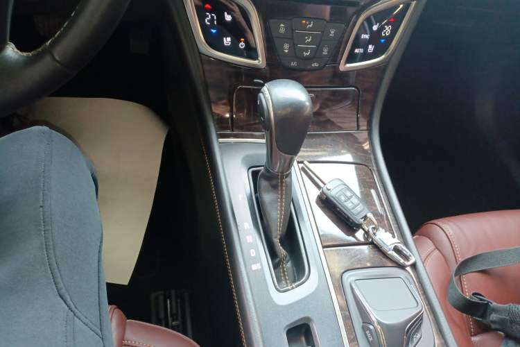 Used Buick LaCrosse 2013 2.0T SIDI Smart Luxury Flagship Edition Gear Lever