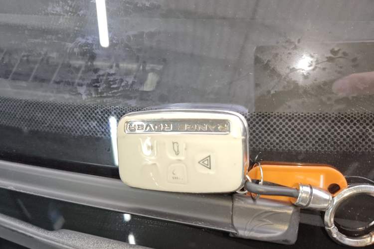 Used Land Rover Range Rover Evoque 2018 240PS PURE Style Edition