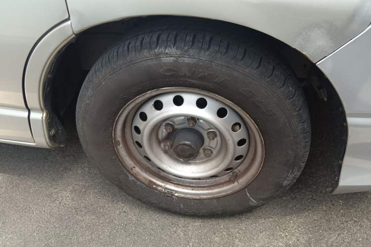 Used Jinbei Grace 2016 2.0L Express Utility Model Right Front Wheel Hub