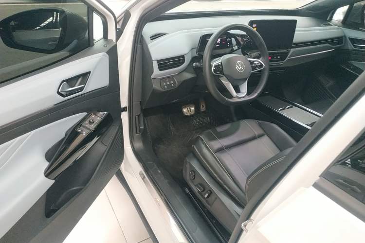 Used Volkswagen ID.4 X 2024 Pure & Smart Edition Driver Seat