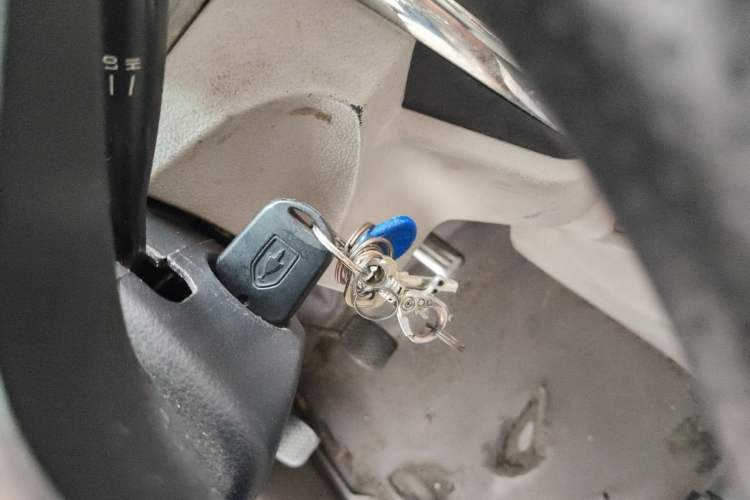 Used Jinbei New Hiace X30L 2018 1.5L Box Truck Business Edition DLCG14 Vehicle Key