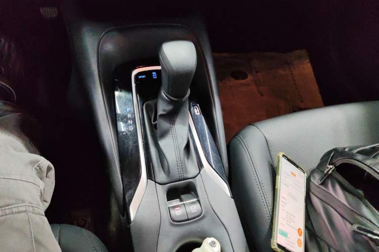 Used Toyota Levin 2022 Facelift TNGA 1.5L CVT Progressive Edition Gear Lever