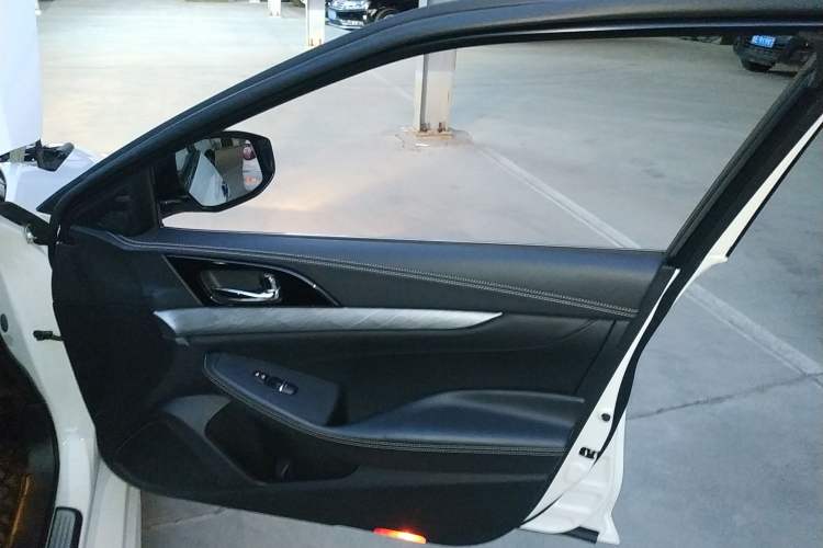 Used Nissan Maxima 2016 2.5L XL Luxury Edition
