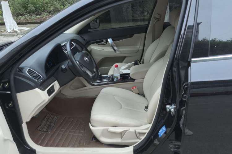 Used CHANGAN Raeton 2014 1.8T Automatic Elite Anniversary Edition China IV Standard
