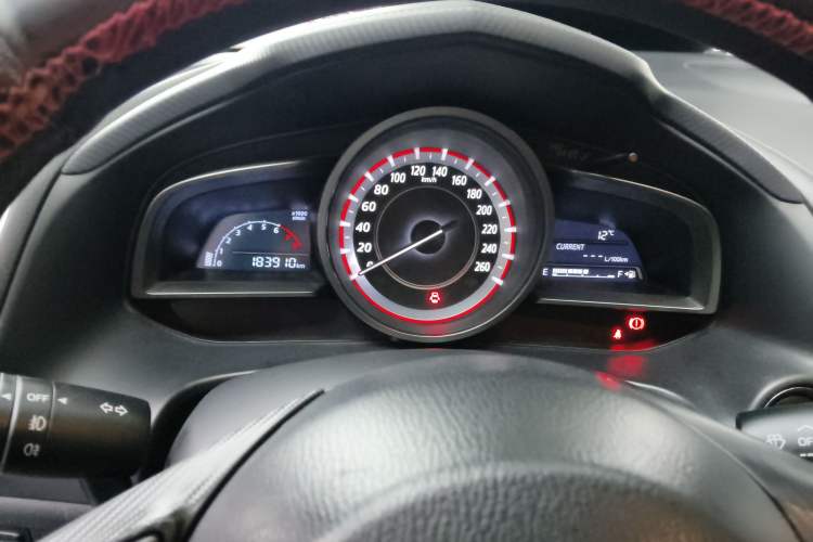 Used Mazda Mazda 3 Axela 2016 Sedan 1.5L Manual Luxury Model