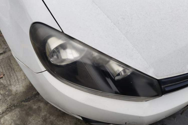 Used Volkswagen Golf 2012 1.6L Automatic Comfort Model Right Front Headlight