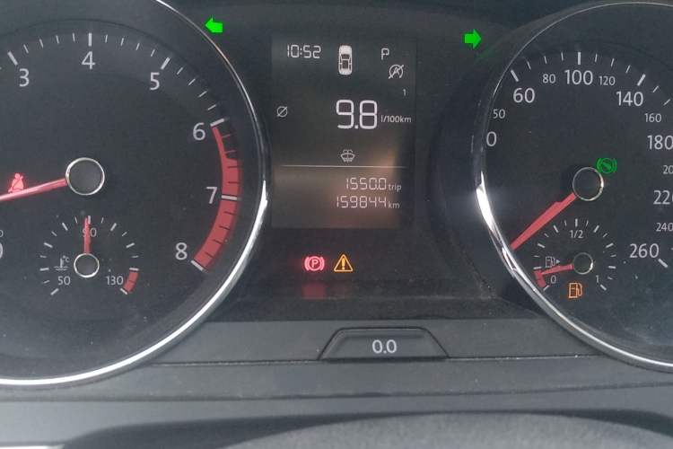 Used Volkswagen Lamando 2018 230TSI DSG Fashion Edition Odometer Close Up