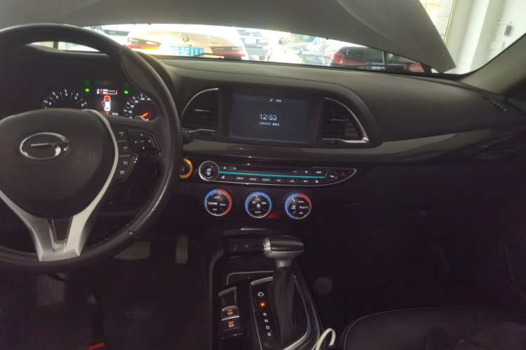 Used GAC Trumpchi GA6 2015 1.8T DCT Luxury Navigation Model
