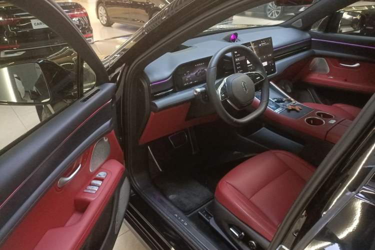 Used Hima AITO M5 2025 Extended-Range Ultra All-Wheel-Drive Version