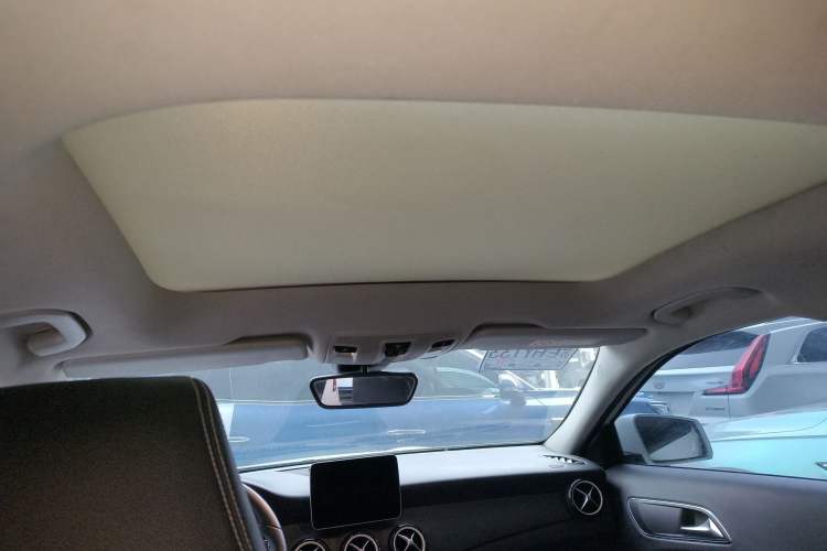 Used Mercedes-Benz GLA 2019 GLA 200 Dynamic Edition Headliner