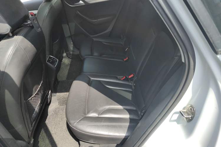 Used Audi Q3 2015 35 TFSI quattro Technology Edition Left Rear Seat