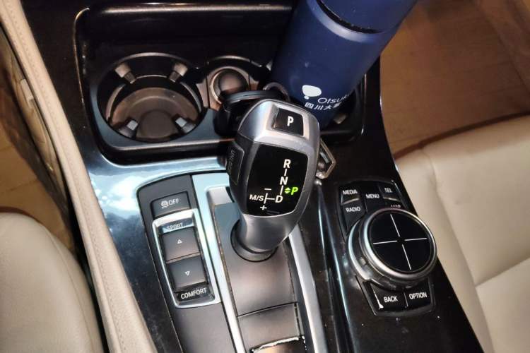 Used BMW 5 Series 2013 525Li Luxury Model Gear Lever