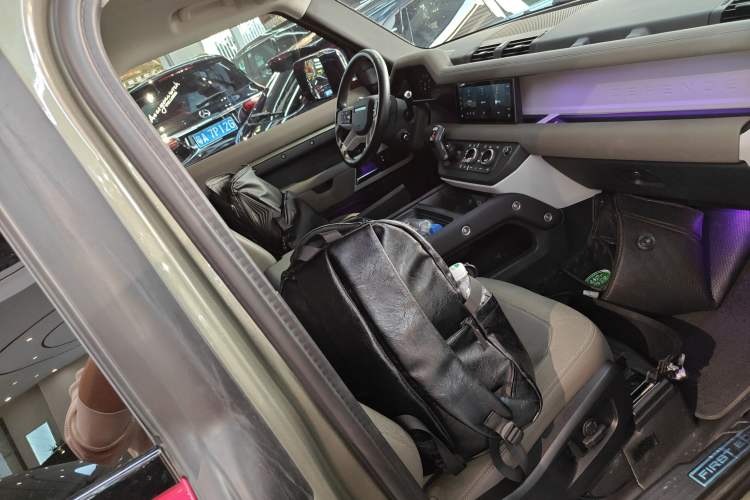 Used Land Rover Defender 2021 90 P400 Classic Reproduction Edition