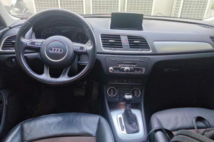 Used Audi Q3 2016 30 TFSI Fashion Model
