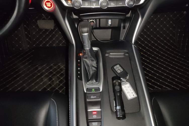 Used Honda Inspire 2019 260TURBO Elegant Edition China VI Emission Standard
