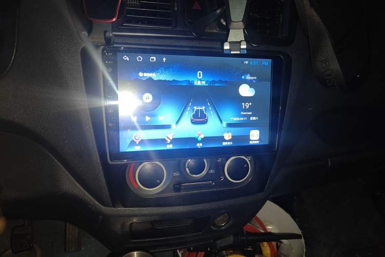 Used CHANGAN KAICHENG Ruixing M60 2019 1.5L Business Model China V Emission Standard 6-Seater 4G15S Audio And AC Panel