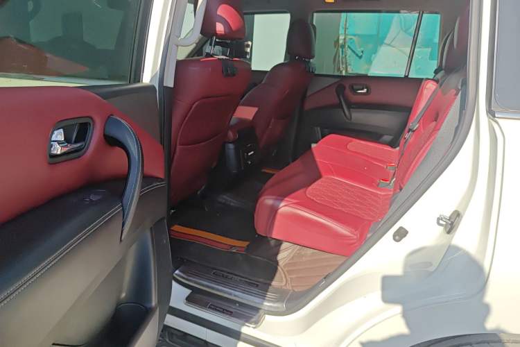 Used Nissan Patrol 2018 4.0L LinkedIn Edition Left Rear Seat