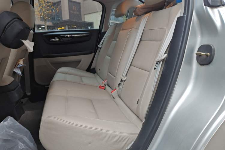 Used Citroen C-Quatre 2014 VTS Version 1.6L Manual Enjoyment Model
