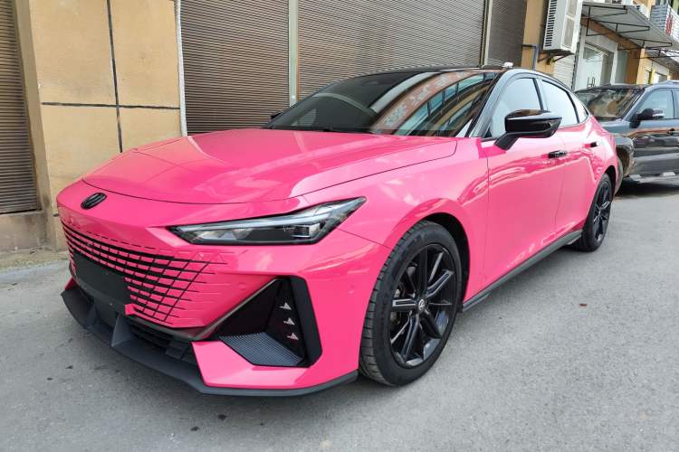 Used Changan UNI-V 2022 1.5T Smart Navigation Version