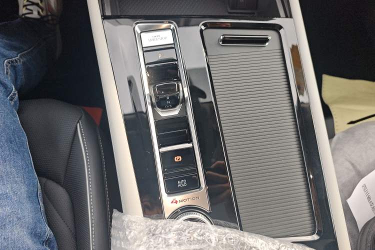 Used Volkswagen Teramont 2025 380TSI All-Wheel-Drive Excellence Edition
