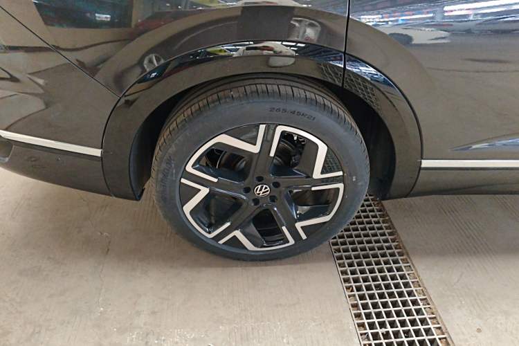 Used Volkswagen Talagon 2026 Model 450TSI Four-Wheel Drive Flagship 7-Seater Right Rear Wheel Hub