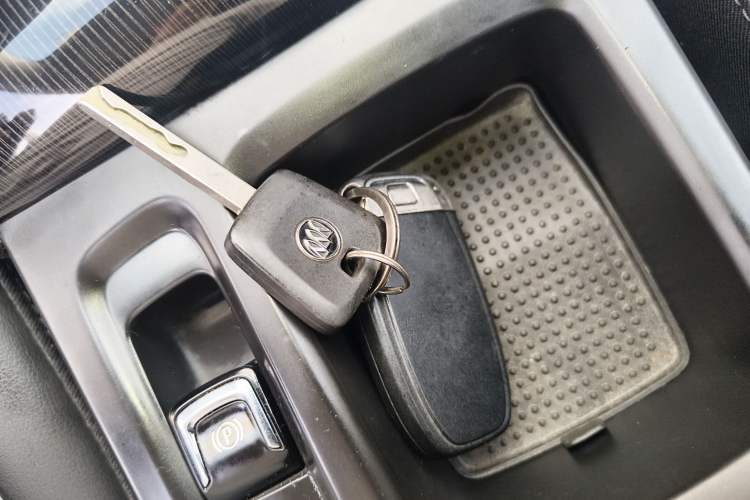 Used Buick Verano 2017 Sedan 20T Dual-Clutch Leading Model