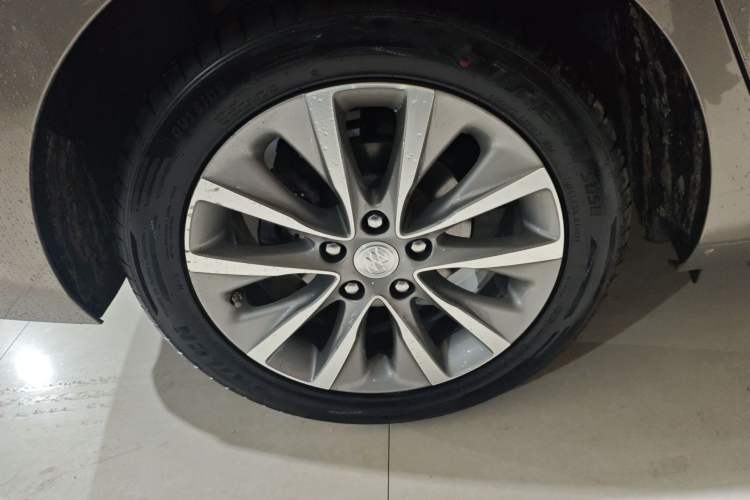 Used Buick GL6 2019 18T 6-Seater Connected Luxury Version China VI Standard Right Rear Wheel Hub