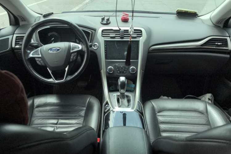 Used Ford Mondeo 2013 2.0L GTDi 200 Fashion Edition