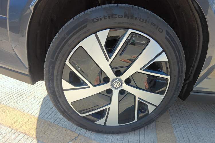 Used BYD Tang L 2025 EV 670KM LiDAR Flagship Version
