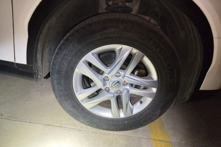 Used GAC Trumpchi GS7 2017 280T Two-Wheel Drive Luxury Model
