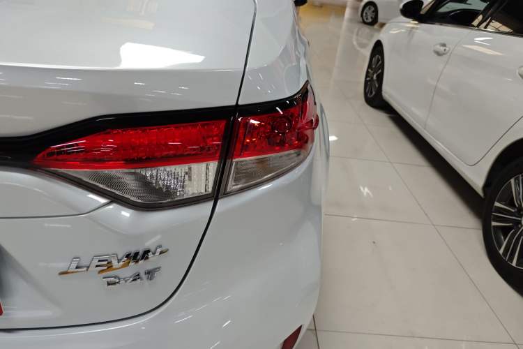 Used Toyota Levin 2021 185T CVT Luxury Edition
