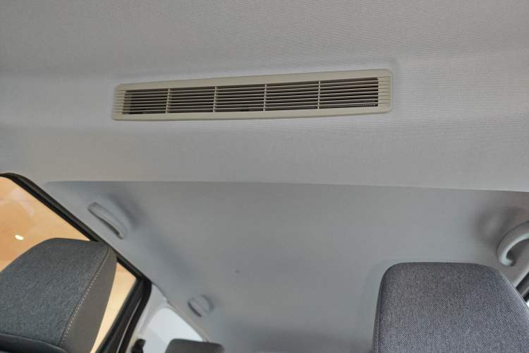 Used Wuling Hongguang New Energy 2025 Extended-Range Hybrid 50KM Comfort Version Headliner