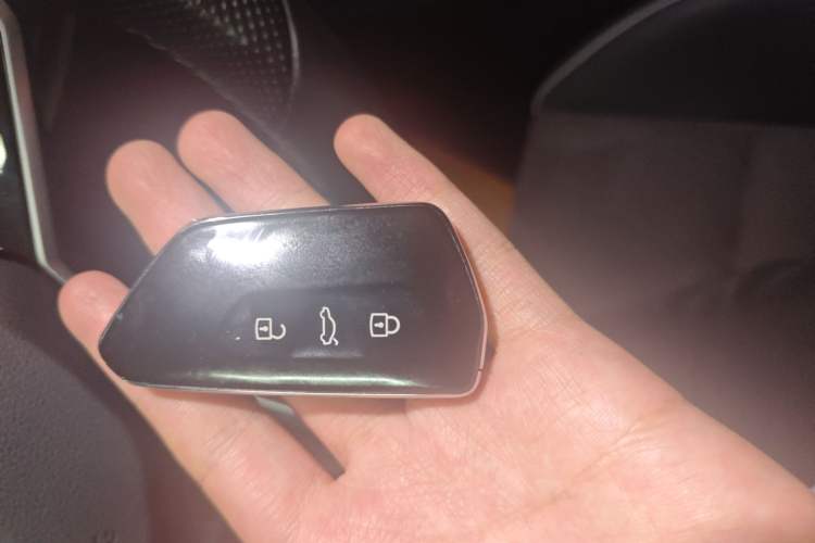 Used Volkswagen Golf 2023 Facelift 280TSI DSG R-Line Lite