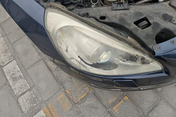 Used Volvo S60 2012 T5 Comfort Edition Right Front Headlight