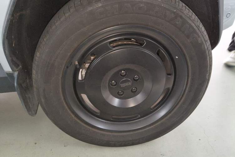 Used iCAR V23 2025 401 Two-Wheel Drive Intelligent Driving Version Right Front Wheel Hub