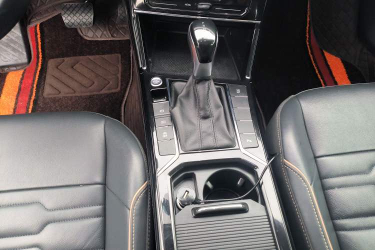 Used Volkswagen Passat 2020 330TSI Elite Edition China VI
