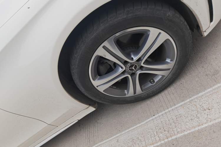 Used Mercedes-Benz C-Class 2021 C 260 L Sport Edition Right Front Wheel Hub