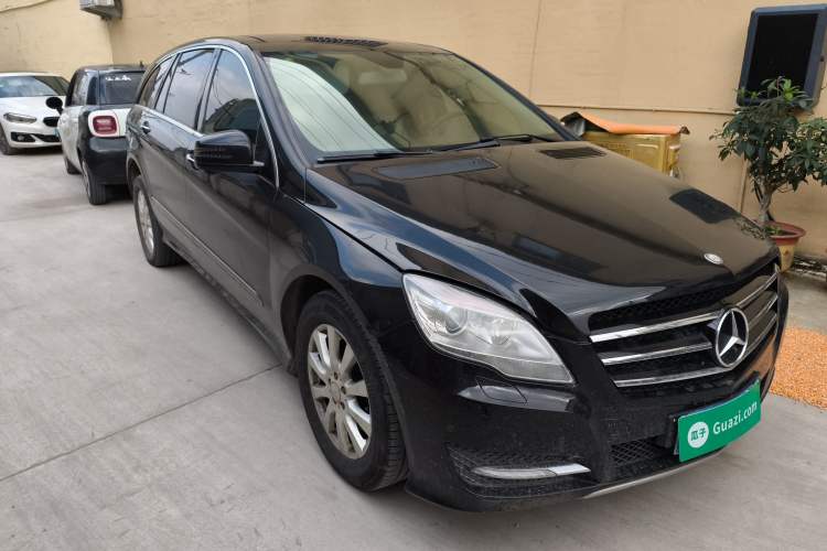 Used Mercedes-Benz R-Class 2010 R 350 L 4MATIC
