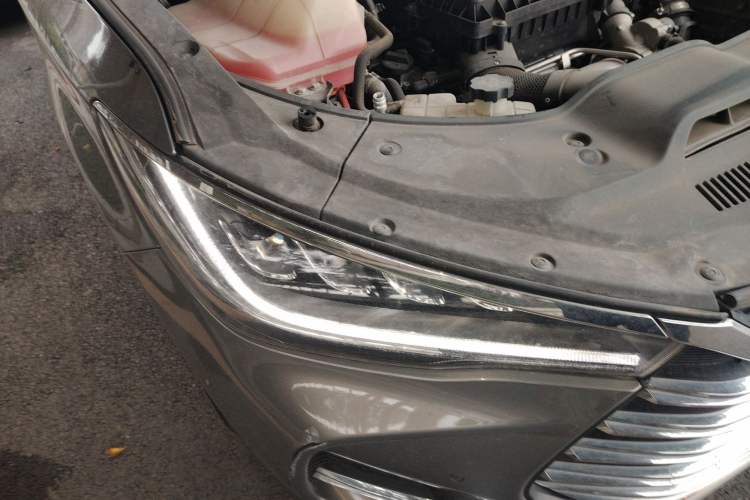 Used BYD Song MAX New Energy 2019 DM 1.5T Smart Connect Zhiyao Model 6-Seater China V Emission Standard
