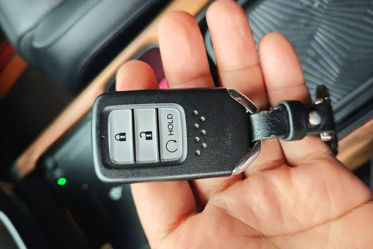 Used Honda CR-V 2021 240TURBO CVT 2WD Fashion Edition