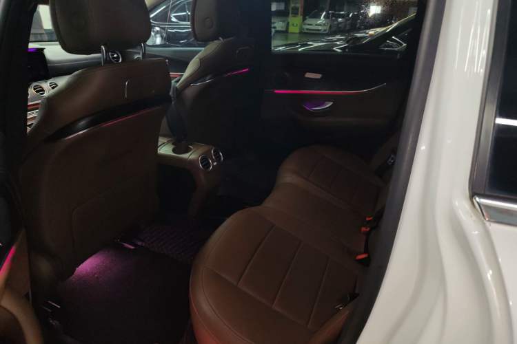 Used Mercedes-Benz E-Class 2016 E 200 L Sport Edition Left Rear Seat