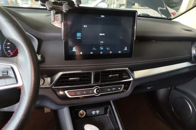 Used BYD Song 2020 Classic Edition 1.5T Automatic Elite Model Audio And AC Panel