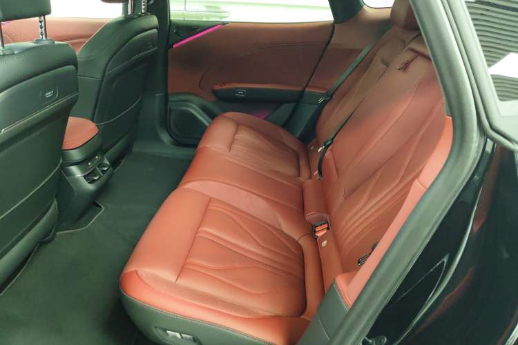 Used Zeekr 007GT 2025 Rear-Drive Intelligent Driving Version 75 kWh Left Rear Seat