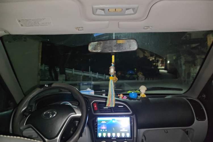 Used Soueast V3 Lingyue 2015 1.5L AMT Happiness Edition Headliner