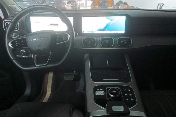 Used Chery Tiggo 9 C-DM 2025 1.5T 106KM Ultra-Comfort Edition 5 Seats Lithium-NMC