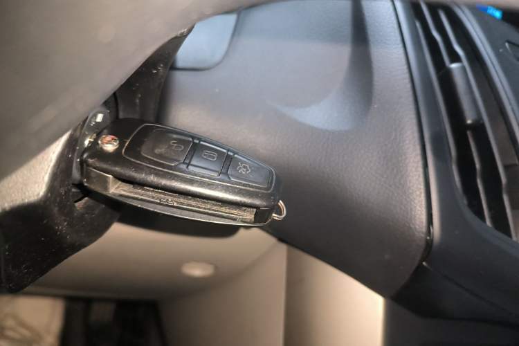 Used Ford Focus 2015 Sedan 1.6L Manual Comfort Model