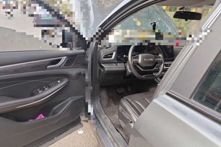 Used Dongfeng Fengon 580 2022 1.5T Automatic Luxury Version Driver Seat