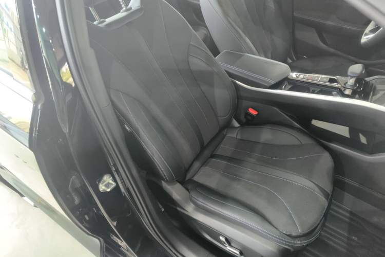 Used Geely Auto Preface 2025 Dongfang Yao 2.0TD Jin Chao Edition Right Front Seat