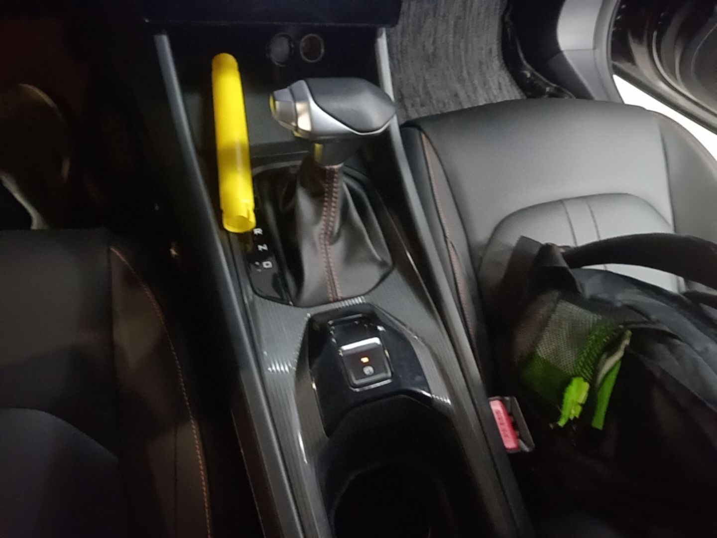 Dongfeng Aeolus Yixuan 2024 1.5L Automatic JingSu Edition — снимка 16