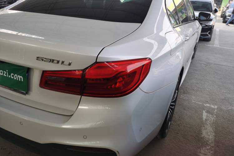 Used BMW 5 Series 2018 Facelifted 530Li xDrive M Sport Package